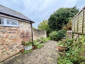 Photo 11- click for photo gallery